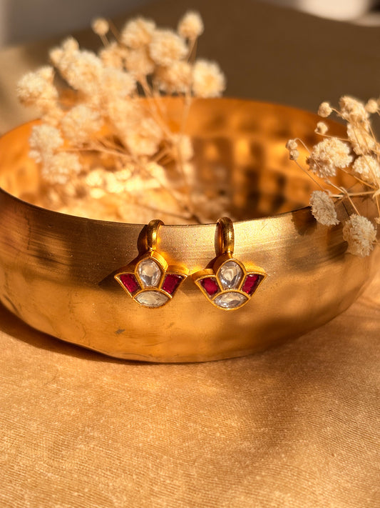 Kesariya Glow Ear Cuff