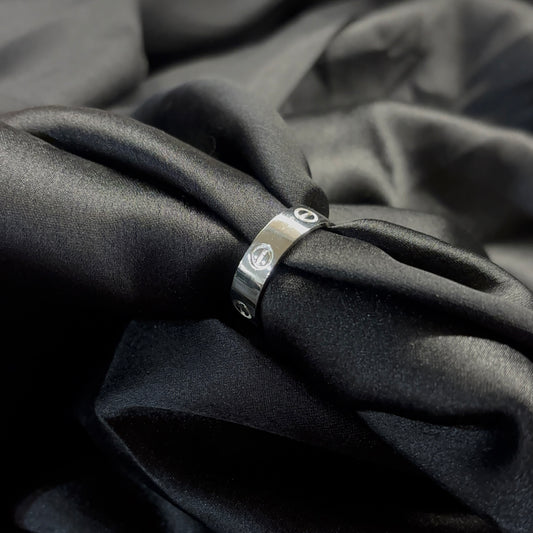 Boundless silver ring