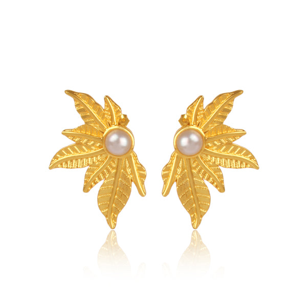 The modern girl's bold and beautiful golden pearl earrings.
