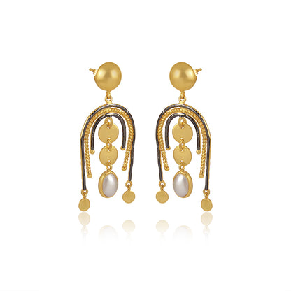 The royal affair statement dazzling earrings