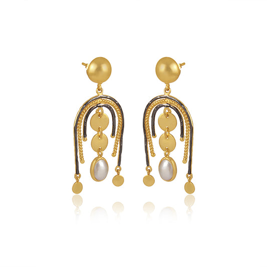 The royal affair statement dazzling earrings