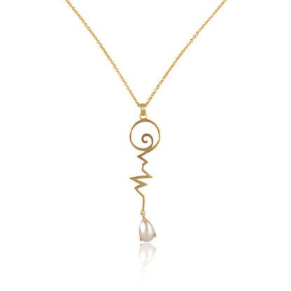 the beating hearts pearl golden necklace