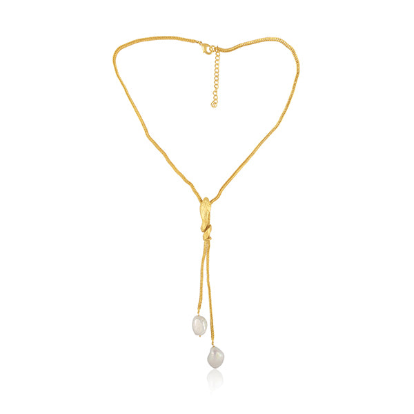 the sleek dazzling golden pearl necklace