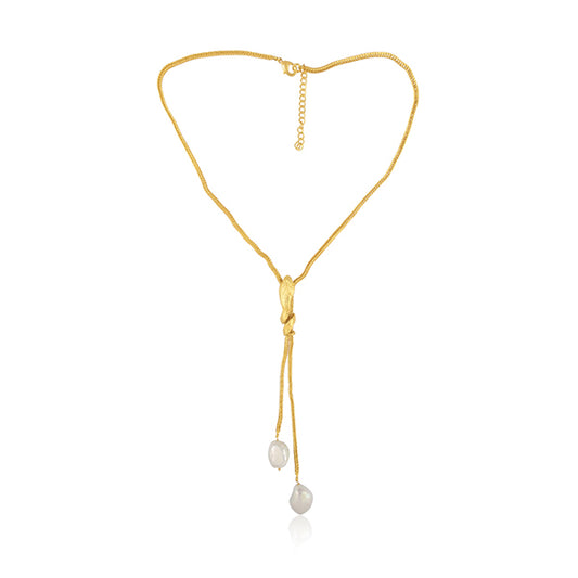 the sleek dazzling golden pearl necklace