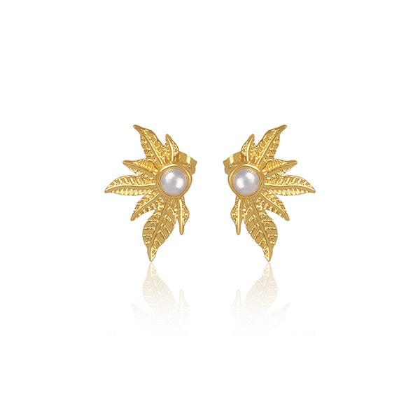 simplicity is endearing, precious golden pearl earrings.