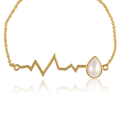the elegant hearbeat pearl bracelet