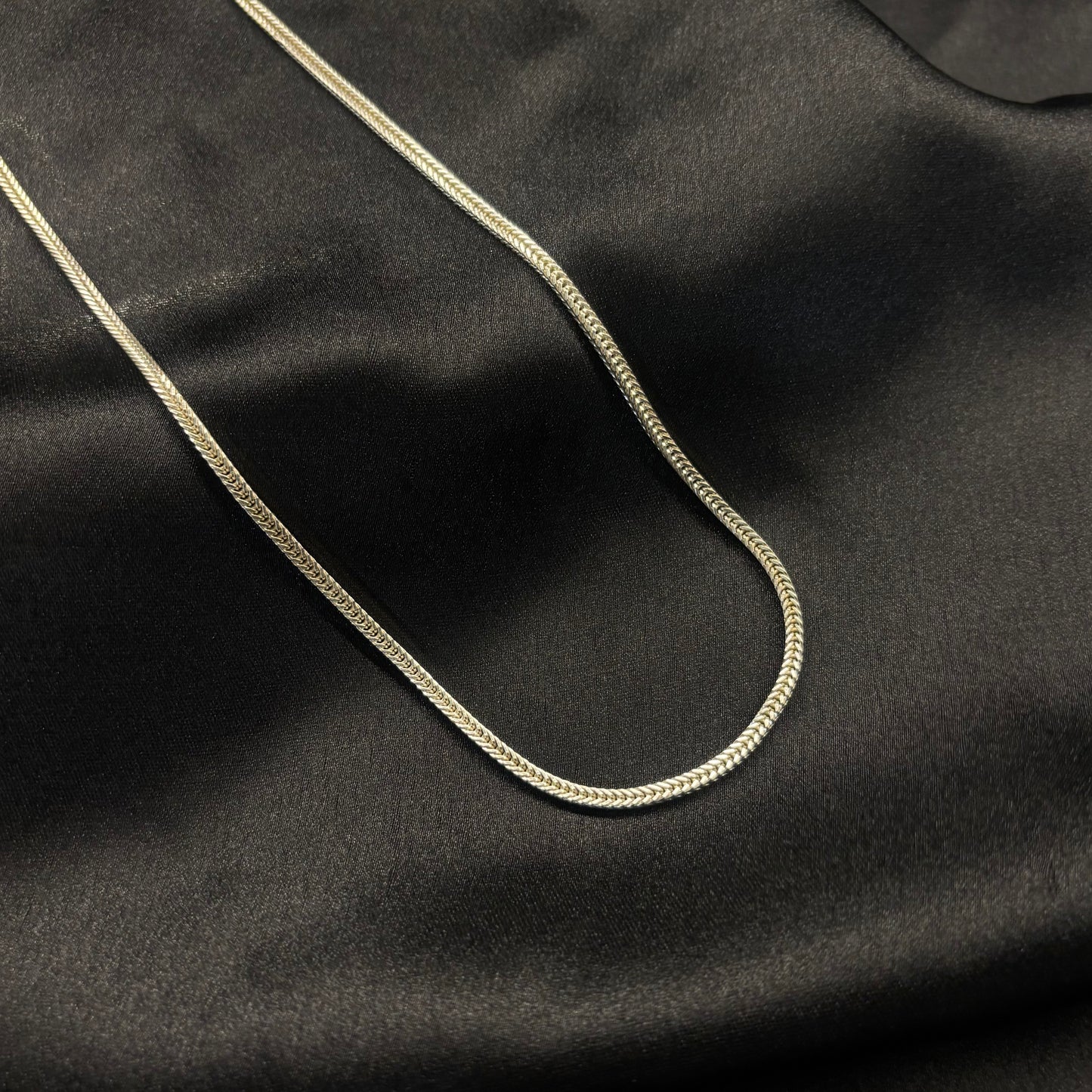 A sleek and versatile silver chain