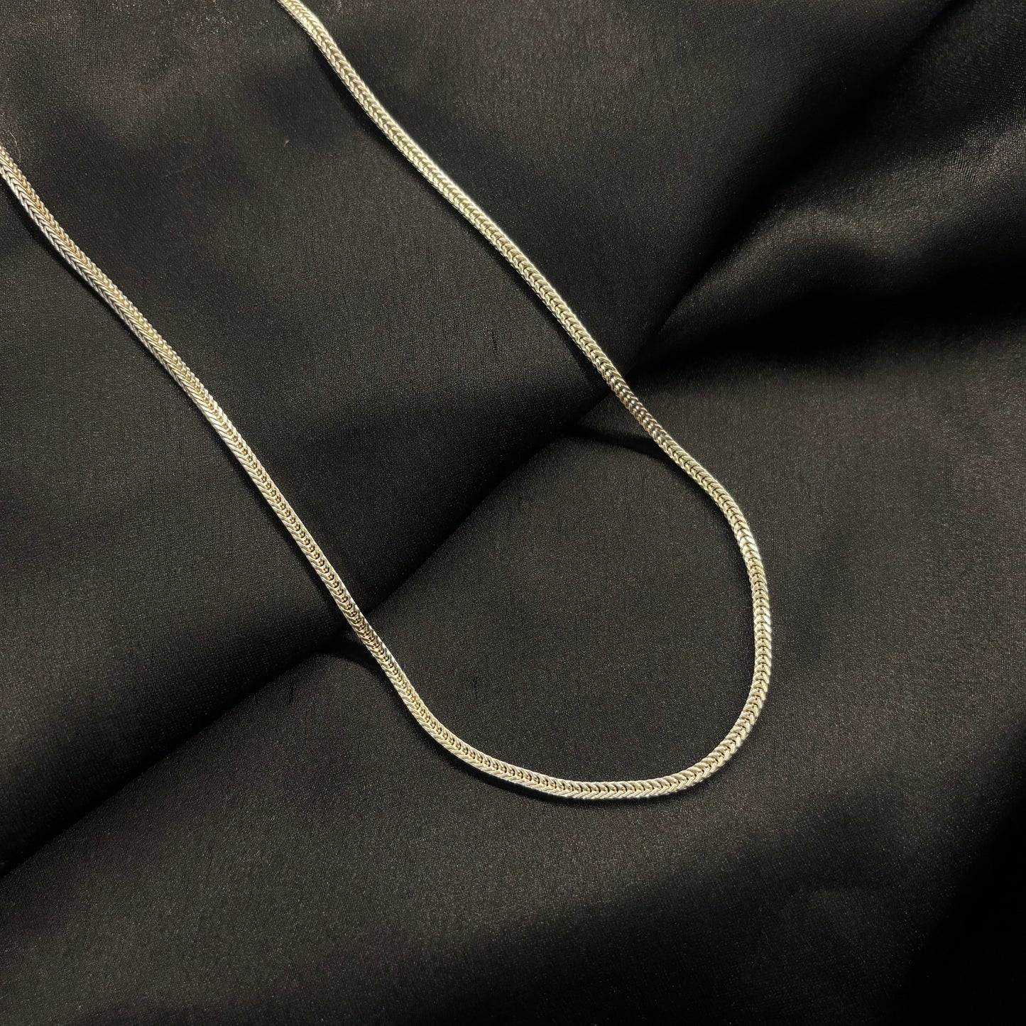 A sleek and versatile silver chain
