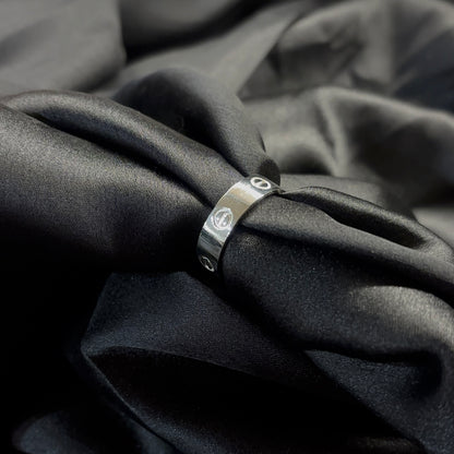 Boundless silver ring